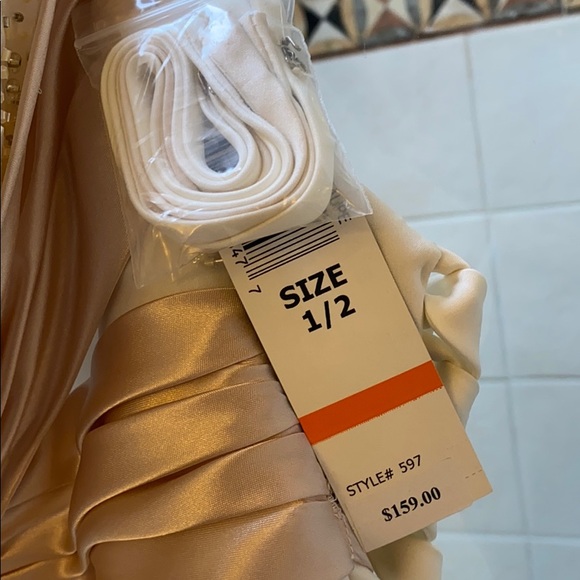 Beautiful dress / prom dress - Picture 3 of 5